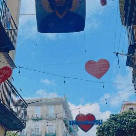 San Gennaro S 3* נאפולי